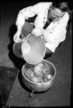 J.M. Jensen Pouring Cleaner