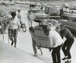 Students moving into Hubbard Hall, 1966
