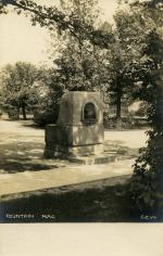 Class of 1900 Fountain, date unknown