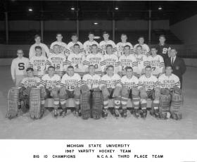 1967 Hockey Team photo title=1967 Hockey Team photo