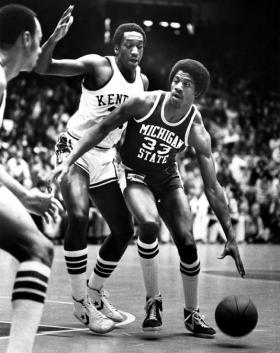 Johnson playing in basketball game, 1978 title=Johnson playing in basketball game, 1978
